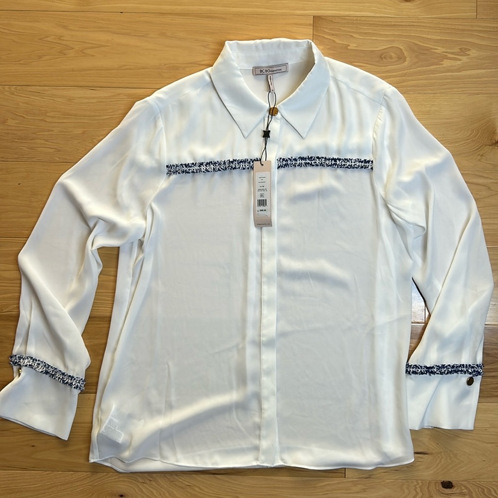 NWT BCBGeneration White Blue Button Down Blouse | Size Medium